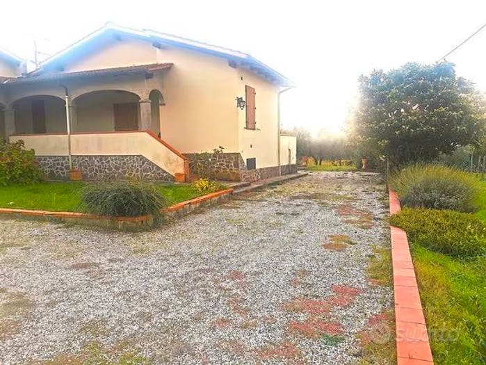 Casa quadrilocale in vendita in PZa Dante Borgo San Lorenzo Fi Italia, Centro, Borgo San Lorenzo
