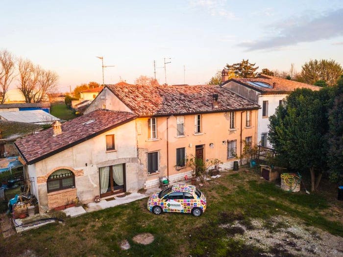 Casa quadrilocale in vendita in Via Sauro Babini, Roncalceci Longana, Ravenna