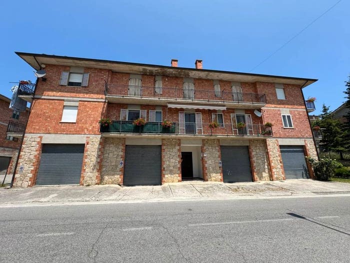 Appartamento bilocale in vendita in Viale Stradone, Centro, Montemonaco
