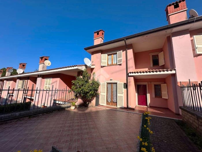 Casa con 5 locali in vendita in Via Saturnino Ciuffa, Montecompatri, Monte Compatri