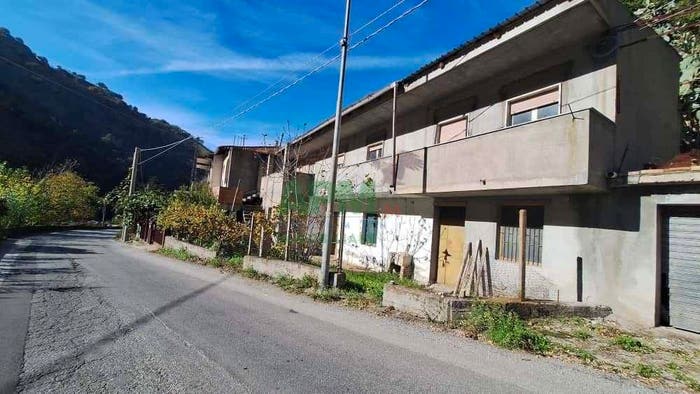 Appartamento con 6 locali in vendita in Via Sant'Anna Trunca, Ravagnese, Reggio Calabria