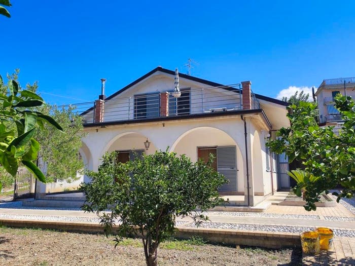 Casa con 6 locali in vendita in Marina, Ascea