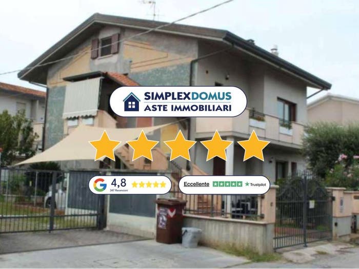 Appartamento con 5 locali in vendita in Via Ticino, Santa Teresa, Cesenatico