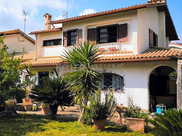 Casa con 6 locali in vendita in Via Maggio, Colle delle Ginestre Pedica, Grottaferrata