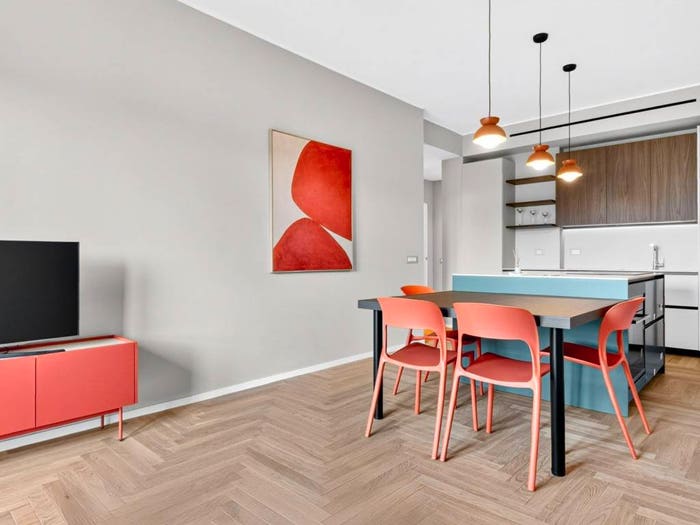 Appartamento trilocale in affitto in Piazza Napoli, Solari, Milano