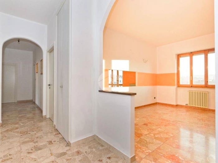 Appartamento quadrilocale in vendita in Via Vittorio Veneto, Centro, Bra
