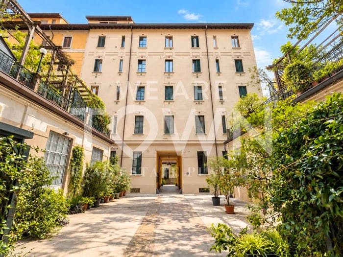 Appartamento trilocale in vendita in Viale Sabotino, Porta Romana Medaglie d'Oro, Milano