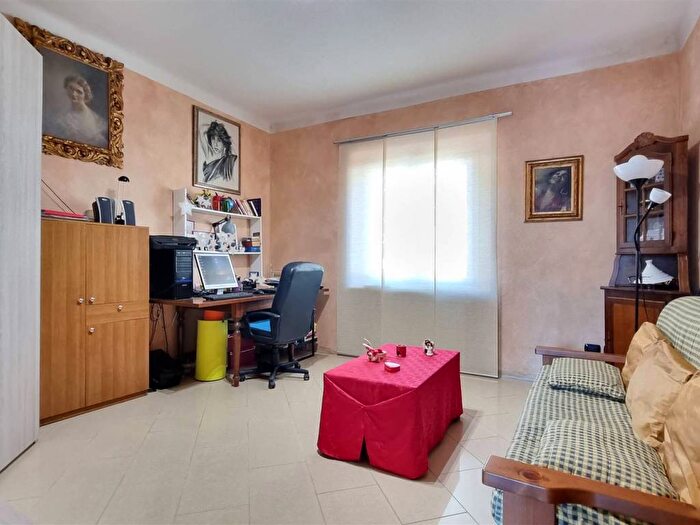 Appartamento con 5 locali in vendita in Bicchio Varignano, Viareggio