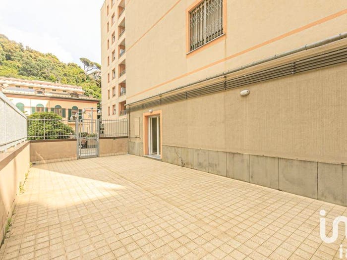 Appartamento trilocale in vendita in Via Venezia, Dinegro, Genova
