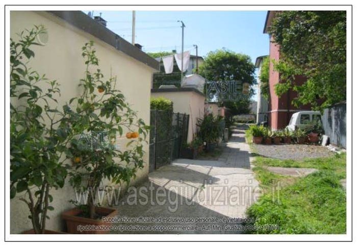 Appartamento con 5 locali in vendita in Piazza CONTESSA MATILDE SAN VITO, San Vito, Lucca