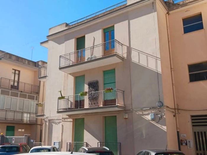Appartamento con 5 locali in vendita in Piazza Sgroi, Centro, Noto