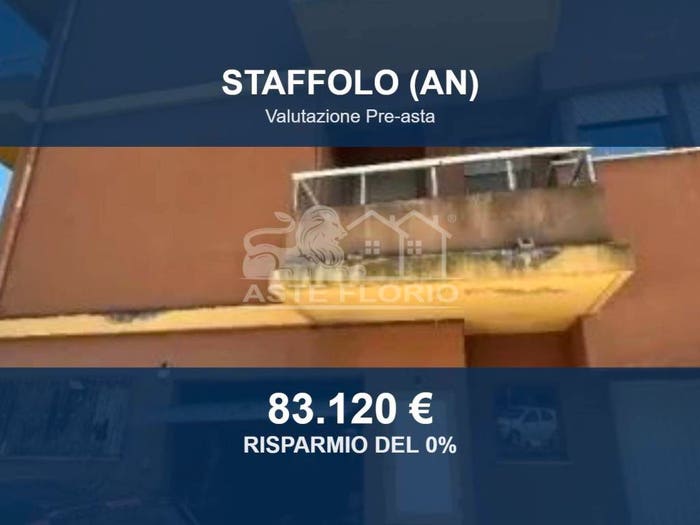 Appartamento con 6 locali in vendita in Via Aldo Moro, Centro, Staffolo