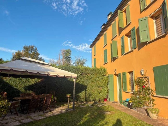 Casa con 6 locali in vendita in Madonnina Tre Olmi, Modena