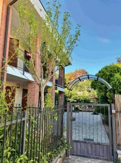 Appartamento trilocale in vendita in via Cascina Sofia, Centro, Bernareggio