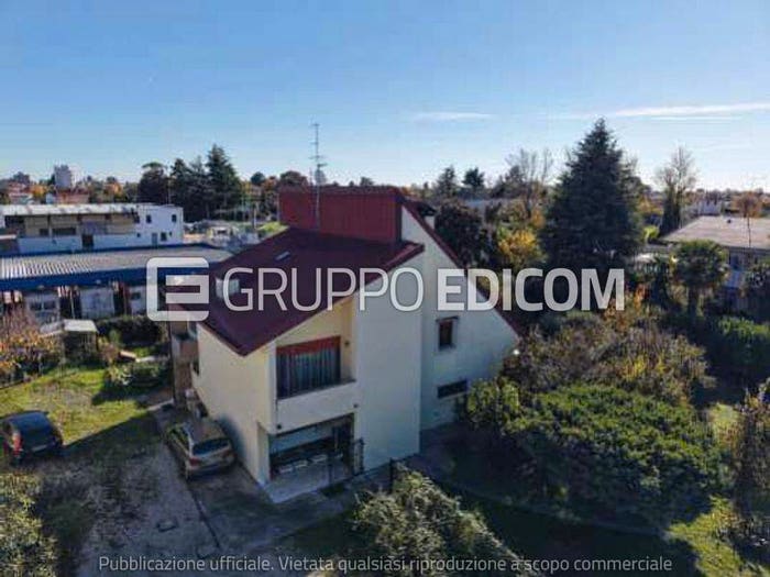 Appartamento con 6 locali in vendita in Via G Marchetti, Centro, Spilimbergo