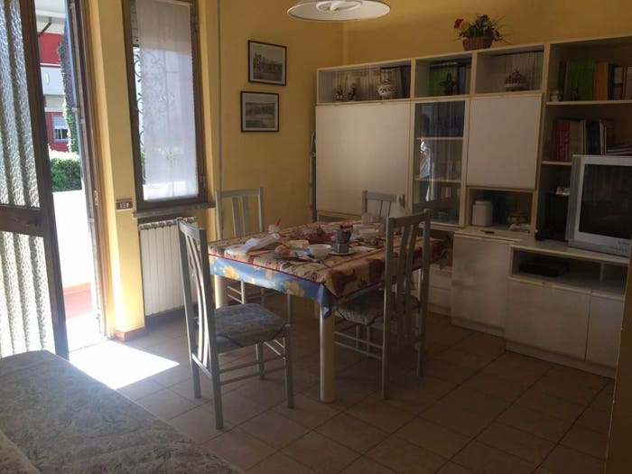 Appartamento con 5 locali in vendita in Marina di Massa Centro, Massa