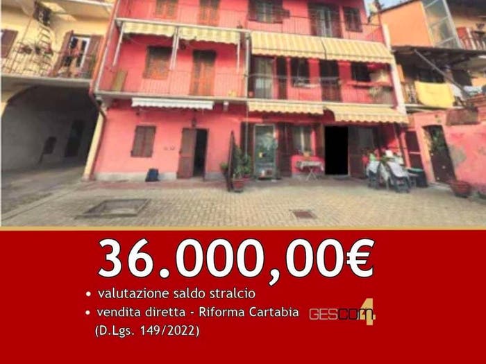 Appartamento con 6 locali in vendita in vicolo bigoglio, Candia Canavese