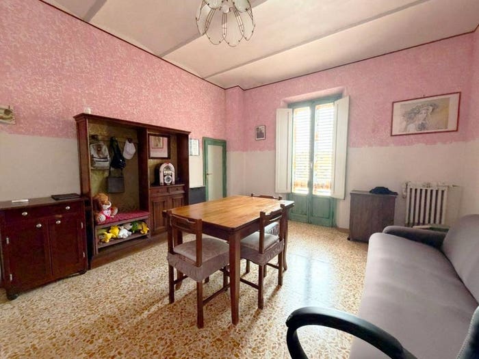 Appartamento quadrilocale in vendita in Levane, Montevarchi