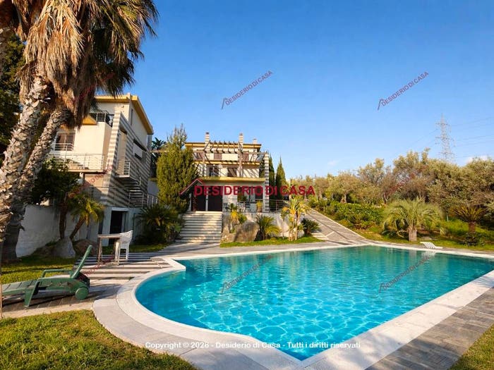 Casa con 6 locali in vendita in Via delle Ginestre, Barcellona Pozzo di Gotto