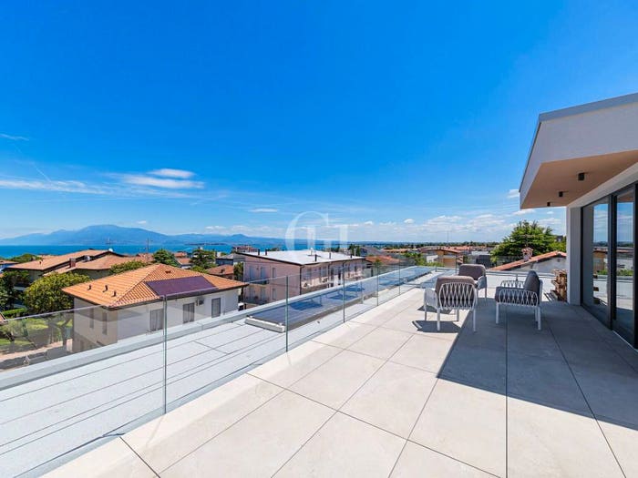 Appartamento quadrilocale in vendita in Via Brescia, Desenzano Centro, Desenzano del Garda