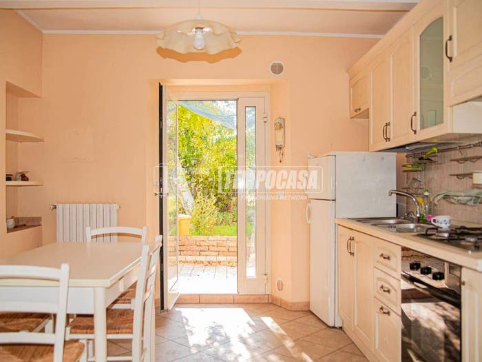 Casa con 6 locali in vendita in Via Romagna, Secchiano, Novafeltria