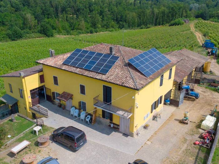 Casa con 6 locali in vendita in Via Cordara, Mombaruzzo