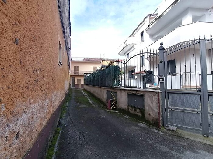 Casa con 6 locali in vendita in Via Enrico Toti, Recale