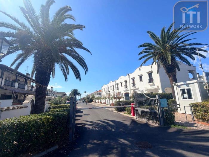 Appartamento quadrilocale in vendita in Via Delle Gorgonie, Lido dei Coralli Sabbiedoro, Ardea