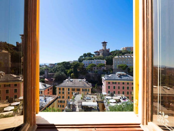 Appartamento trilocale in vendita in Corso Firenze, Castelletto, Genova
