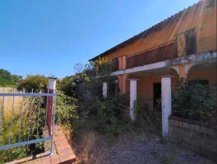 Casa quadrilocale in vendita in Corso Avvocato Carlo Meinardi, Montalenghe