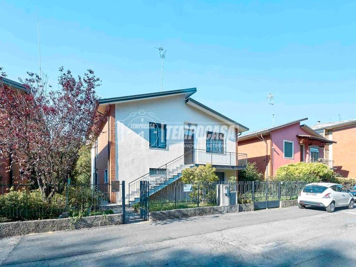 Casa quadrilocale in vendita in Via Julia, Cristo Re, Cremona