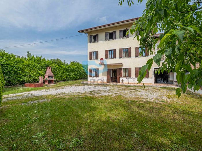 Casa con 6 locali in vendita in Via Giuseppe Giusti, Ponzano Veneto