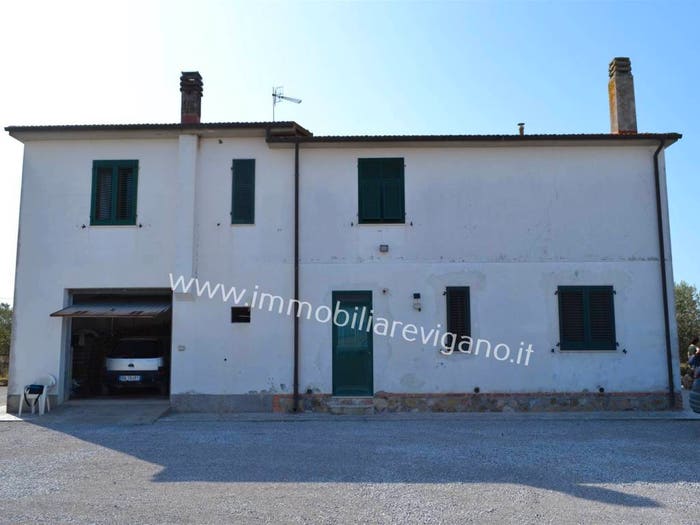 Casa con 6 locali in vendita in Orbetello