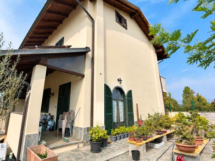 Casa quadrilocale in vendita in Via dell'Arbietto, Riva Presso Chieri