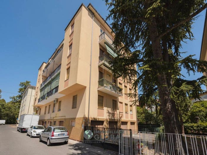 Appartamento trilocale in vendita in Via Jacopo Cavedone, San Faustino, Modena
