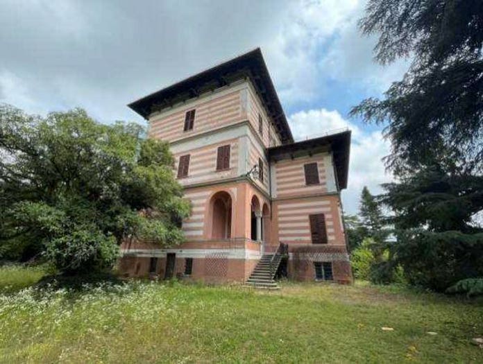 Casa con 6 locali in vendita in Strada Viilalvernia, Novi Ligure