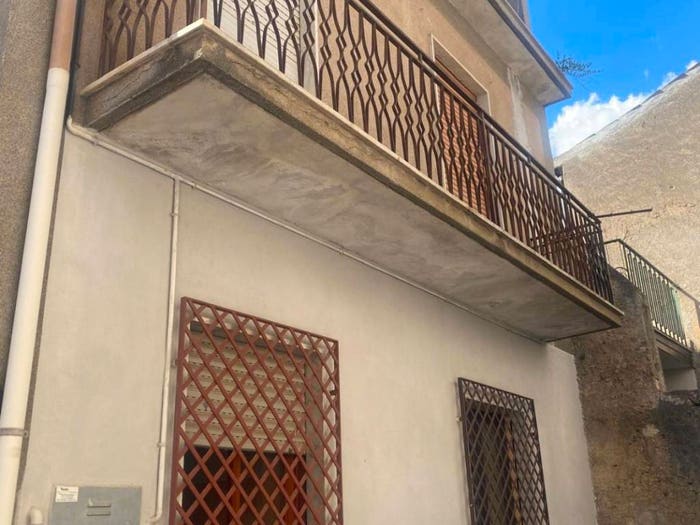 Casa con 6 locali in vendita in Via Vincenzo Conte, Centro, Castrovillari