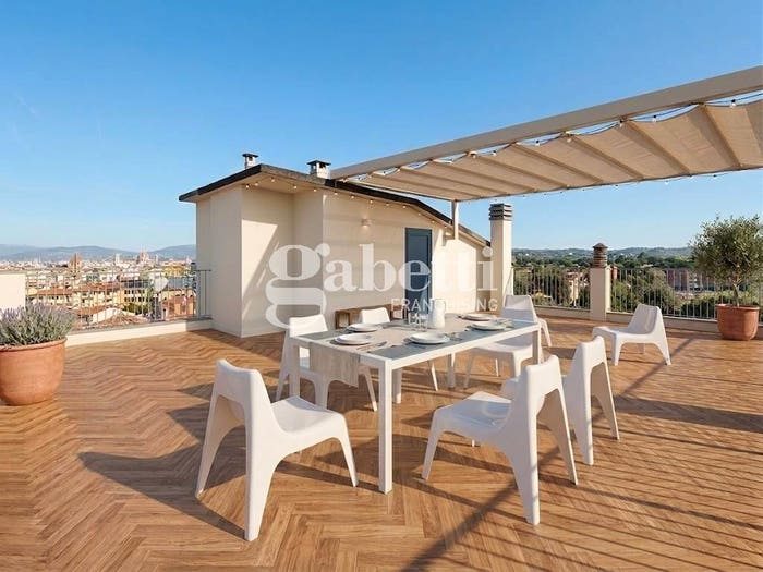 Appartamento trilocale in vendita in Via Arcangelo Corelli, Novoli, Firenze