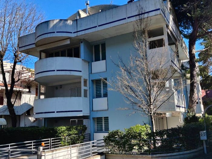 Appartamento quadrilocale in vendita in Viale Giacomo Leopardi, Milano Marittima, Cervia