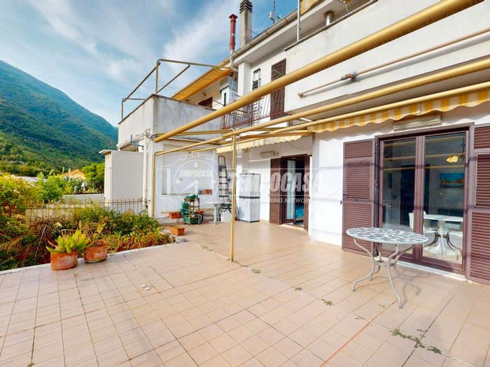 Appartamento trilocale in vendita in Via Rio Fine, Centro, Toirano