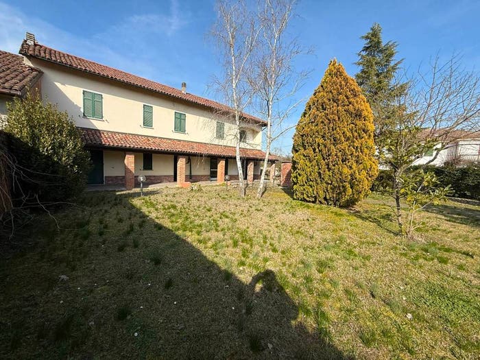 Casa con 6 locali in vendita in Via Giovanni Gonella, Centro, Gamalero