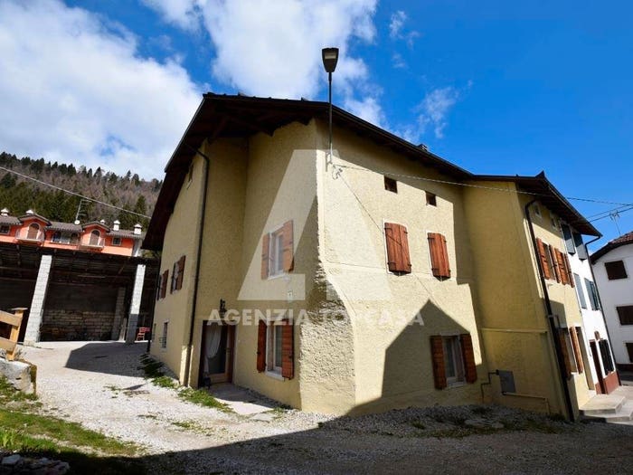Casa con 5 locali in vendita in Via Albaredo, Albaredo, Rotzo