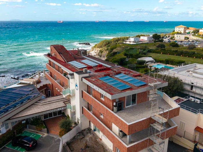 Appartamento quadrilocale in vendita in via del littorale, Antignano Banditella, Livorno