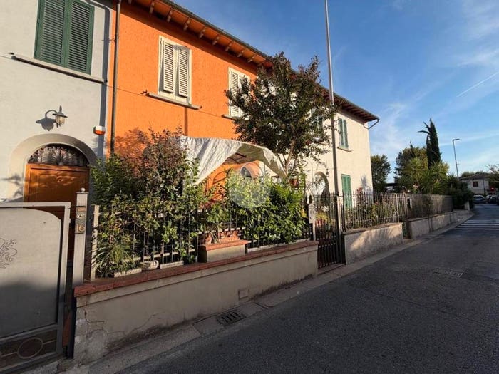 Casa quadrilocale in vendita in Via di Cocco, Brozzi, Firenze