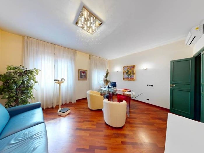 Appartamento con 5 locali in vendita in Piazza di Santa Maria Novella, Santa Maria Novella, Firenze