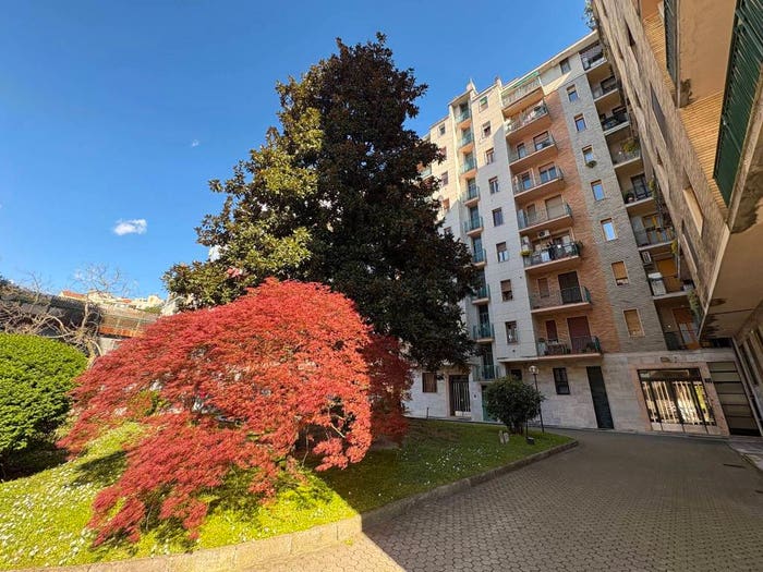 Appartamento trilocale in vendita in Via Almerico da Schio, Giambellino, Milano