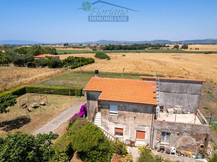 Casa con 6 locali in vendita in Strada Tavolaro, Montalto di Castro