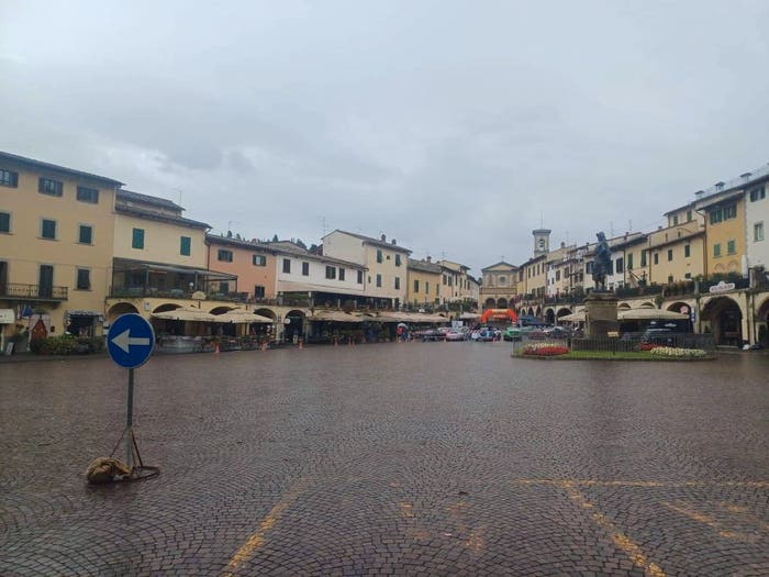 Appartamento quadrilocale in vendita in Piazza Giacomo Matteotti, Centro, Greve in Chianti