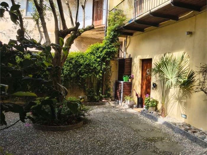 Appartamento bilocale in vendita in Piazza Matteotti, Centro, Gavirate