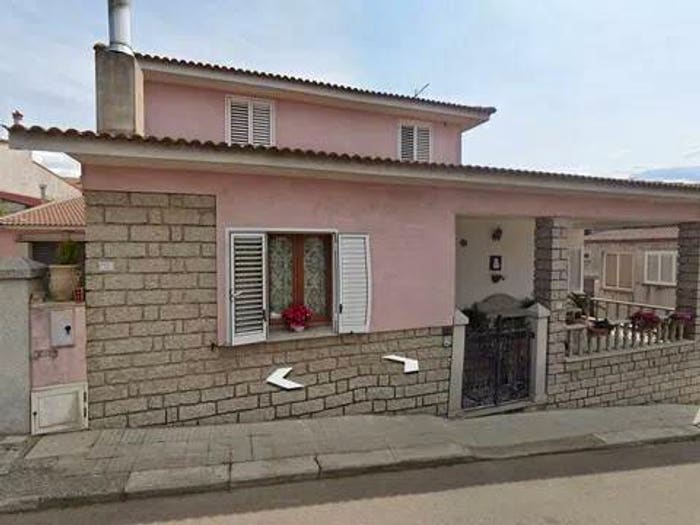 Casa con 5 locali in vendita in Corso Regina Elena Nn, Buddusò